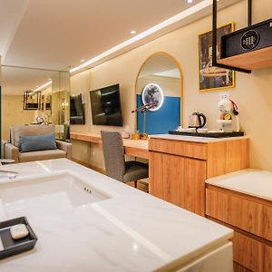 Deluxe Double or Twin Room No Window